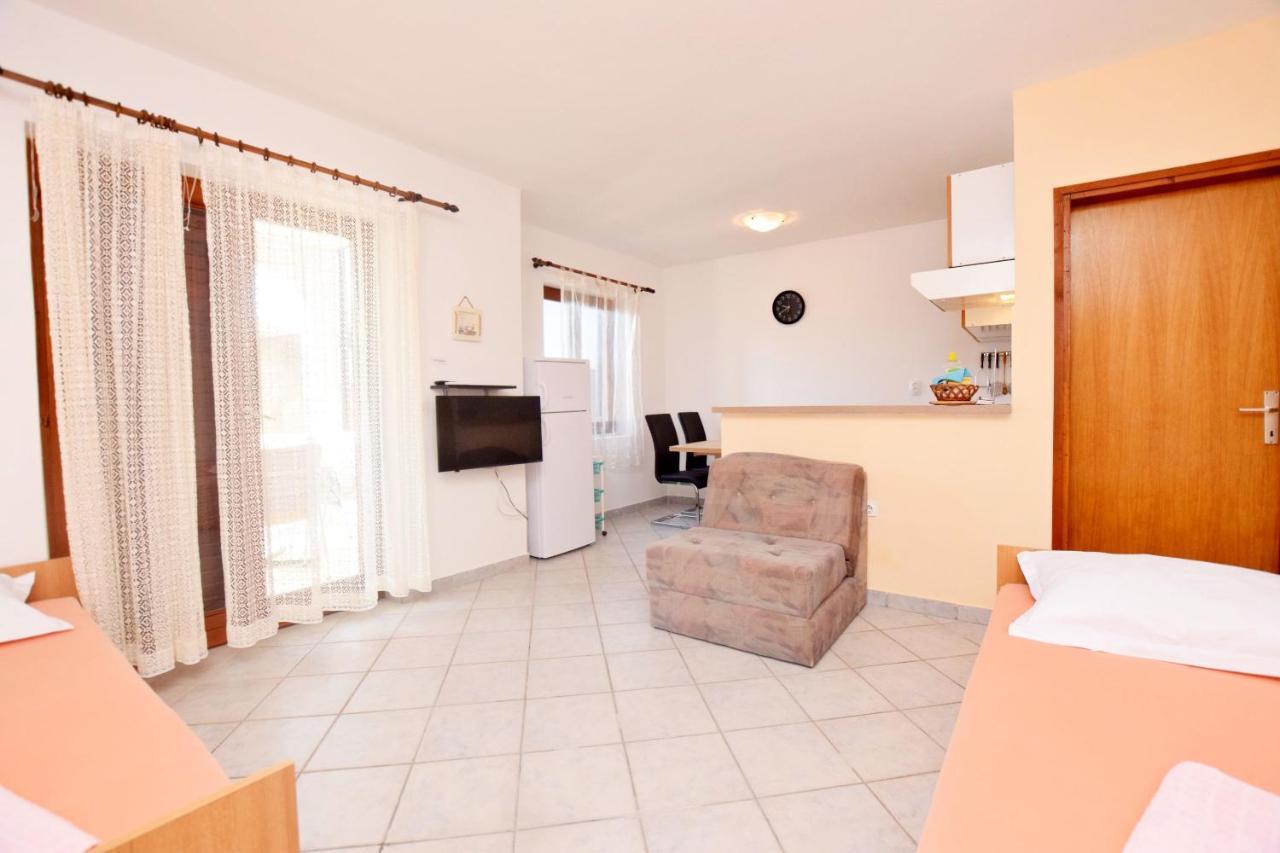 Apartments Keti Nin Exterior photo